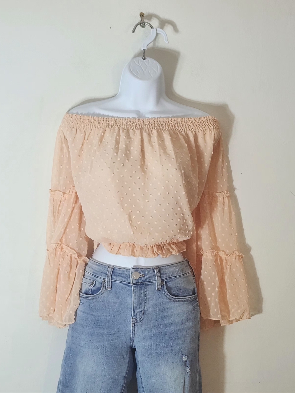 Bailey’s Blossoms Savanna Off-the-Shoulder Top Color: Peach Size: L